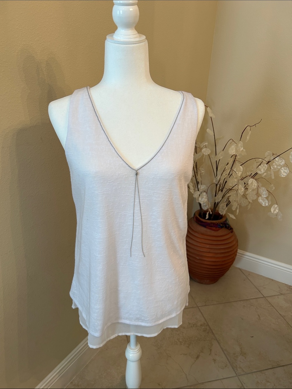Crosby. Light White V-Neck Tank with Front Chain
